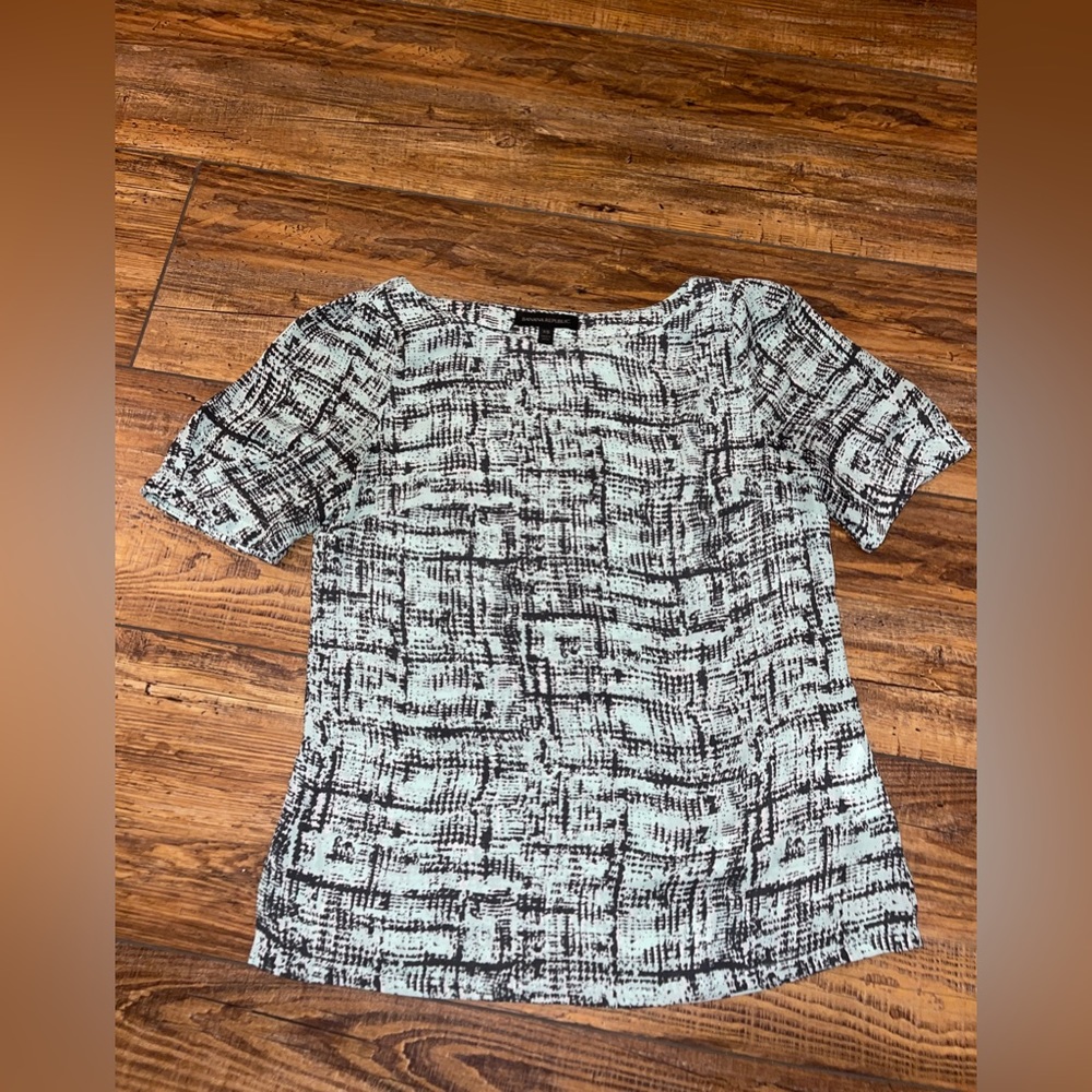 Banana Republic short sleeve blouse